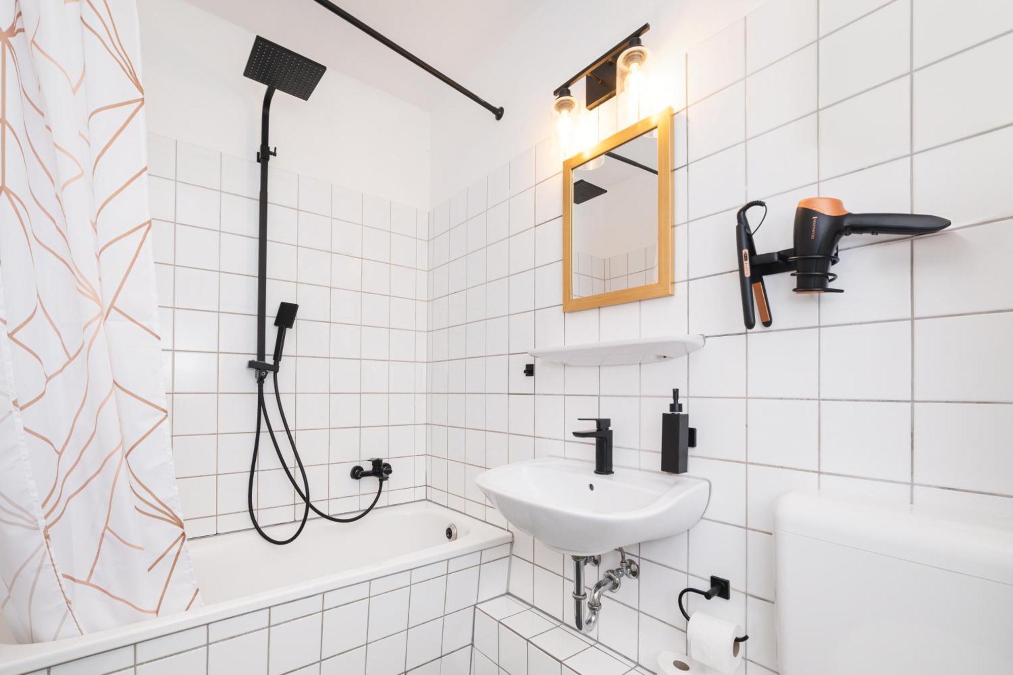 Smart Home - Wuppertal - Perfect For 4 Guests! Central - Netflix - Schwebebahn - Free Parking Zone Exterior foto